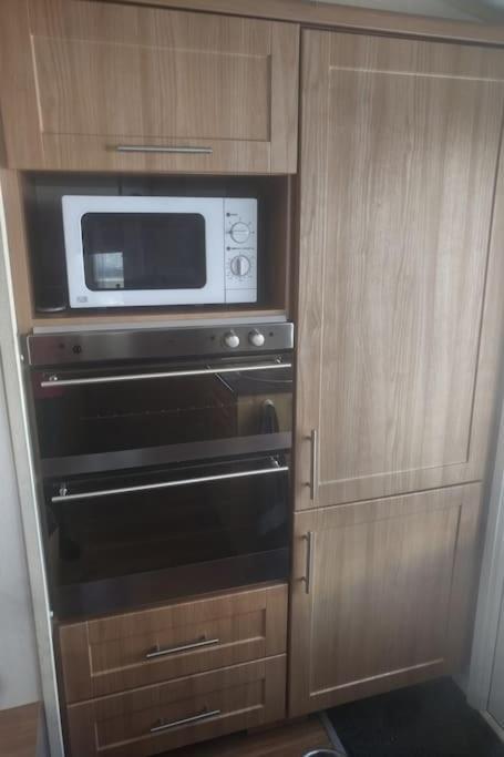 2 Bedroom Static Caravan On Quiet Park Near Caernarfon & Snowdonia المظهر الخارجي الصورة