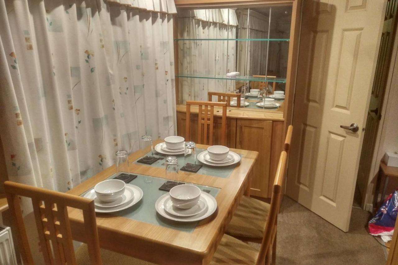 2 Bedroom Static Caravan On Quiet Park Near Caernarfon & Snowdonia المظهر الخارجي الصورة