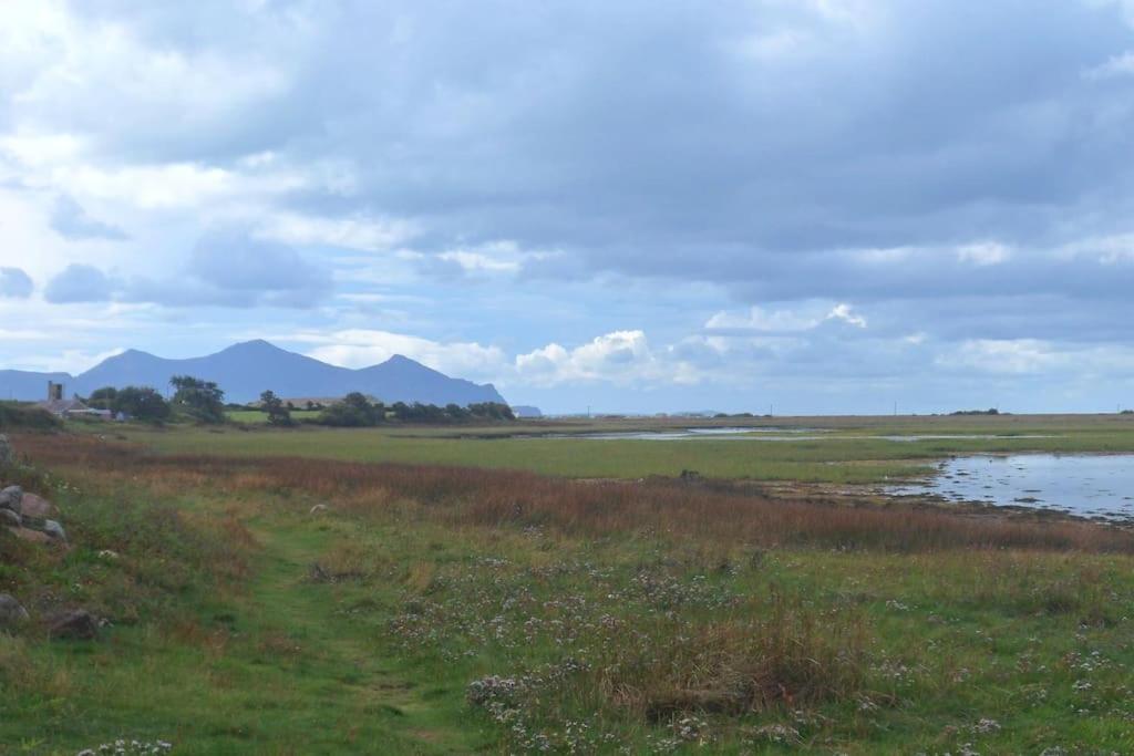 2 Bedroom Static Caravan On Quiet Park Near Caernarfon & Snowdonia المظهر الخارجي الصورة
